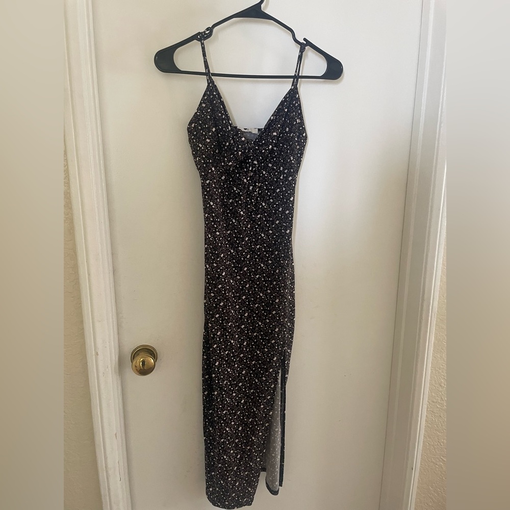 Spaghetti strap Summer dress with slit and low v